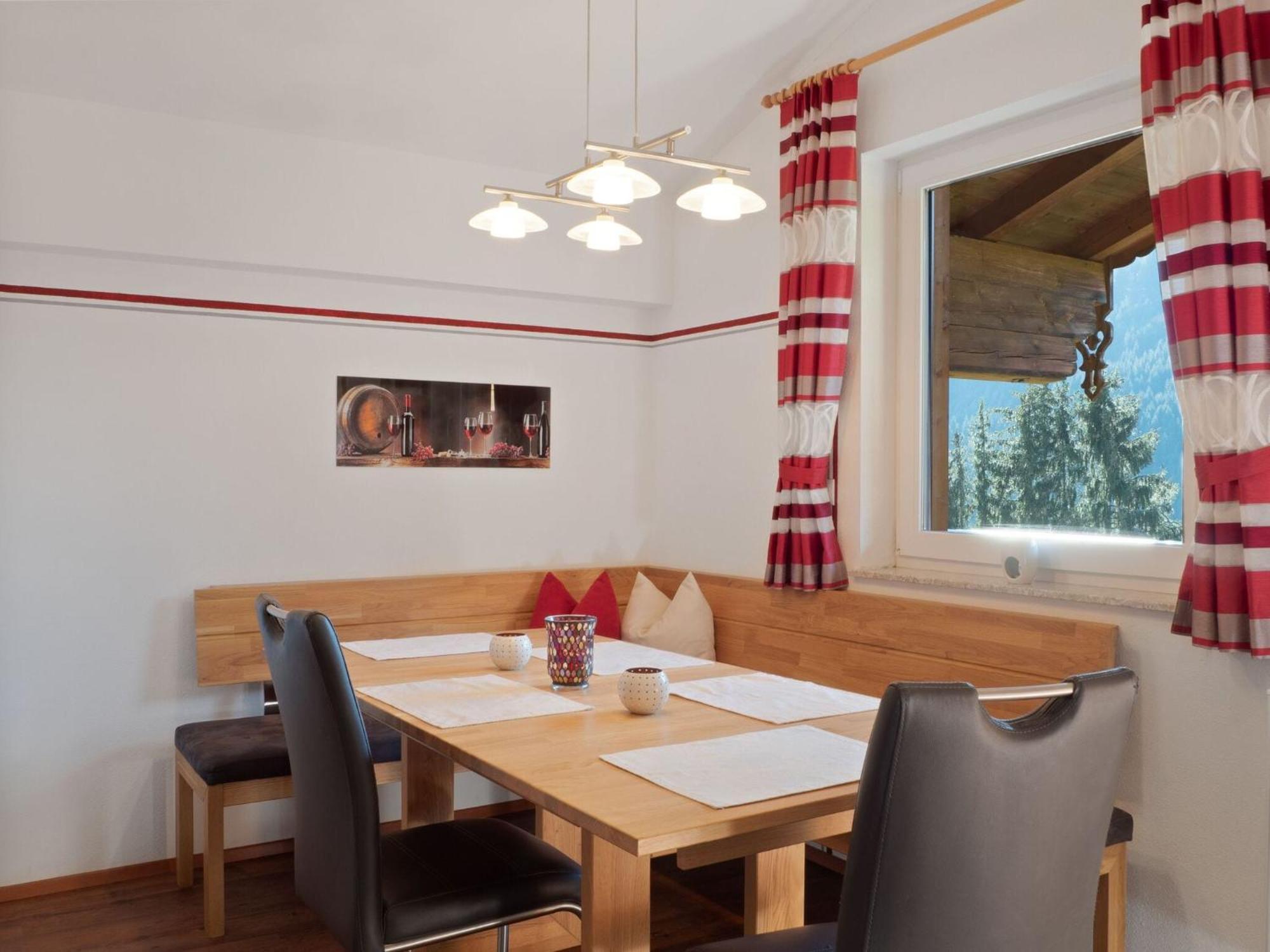 Lovely Apartment With Terrace In Fuegenberg Fügen Exterior foto
